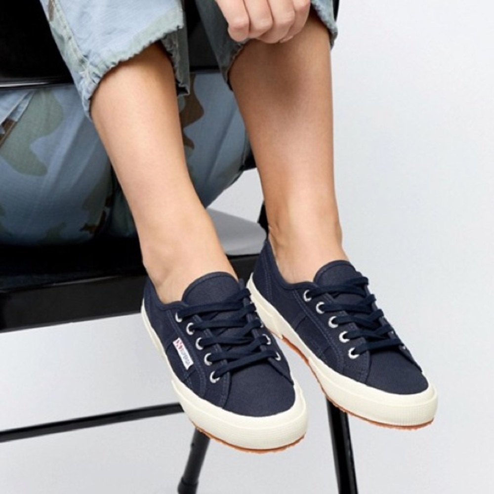 Navy Superga